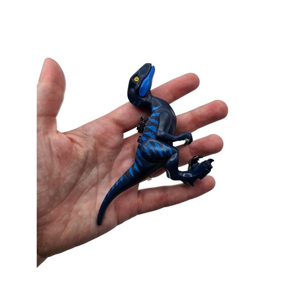 Lego Raptor Velociraptor 70835 Blue Eye Patch The Lego Movie 2 Dinosaur - Picture 4 of 4